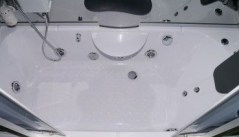 cabina_con_vasca_idromassaggio
