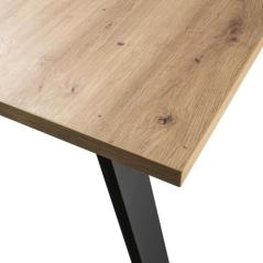 tavolo-da-pranzo-in-legno-200-cm-piano-rovere-e-gambe-in-metallo-nero-dettaglio