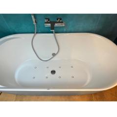 vasca-da-bagno-ovale-freestanding-dettagli-interni-54646